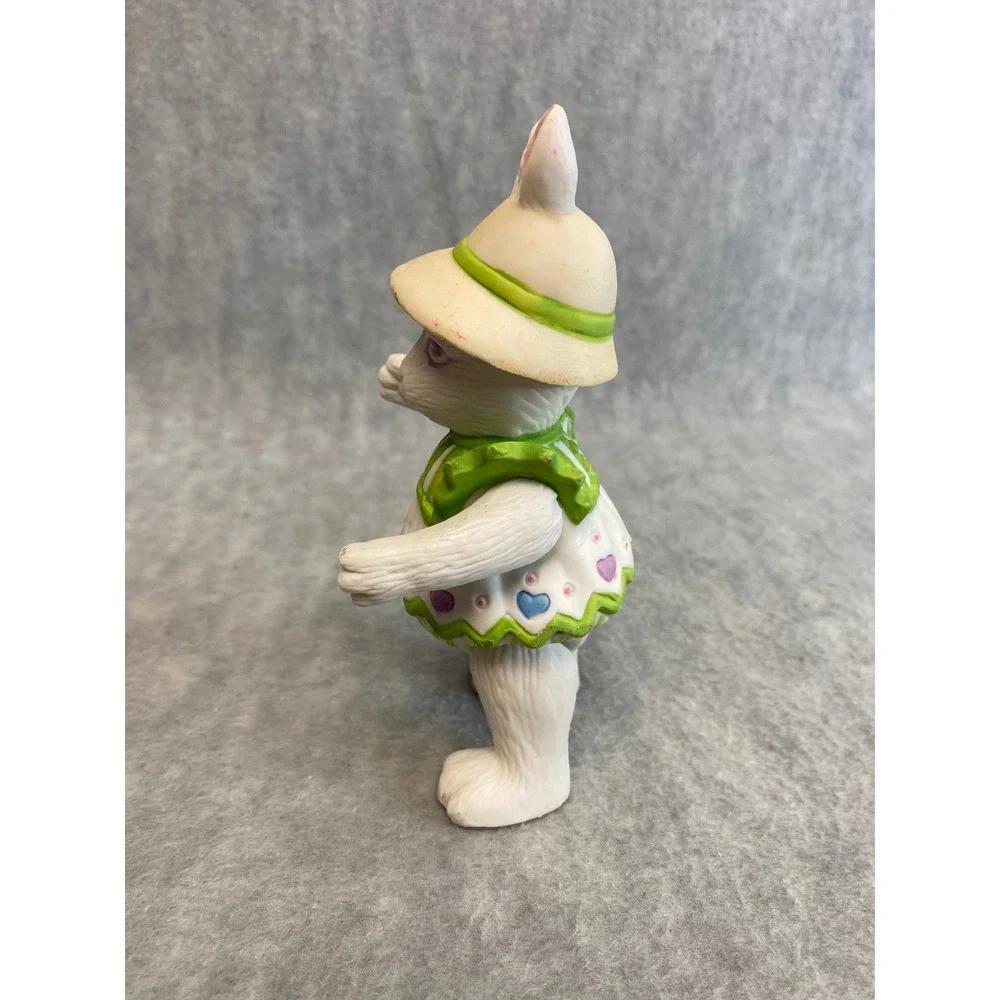 VTG Mandy‎ 1984 Dept 56 Easter Bunny Rabbit Figurine Spring Heart Dress Hat